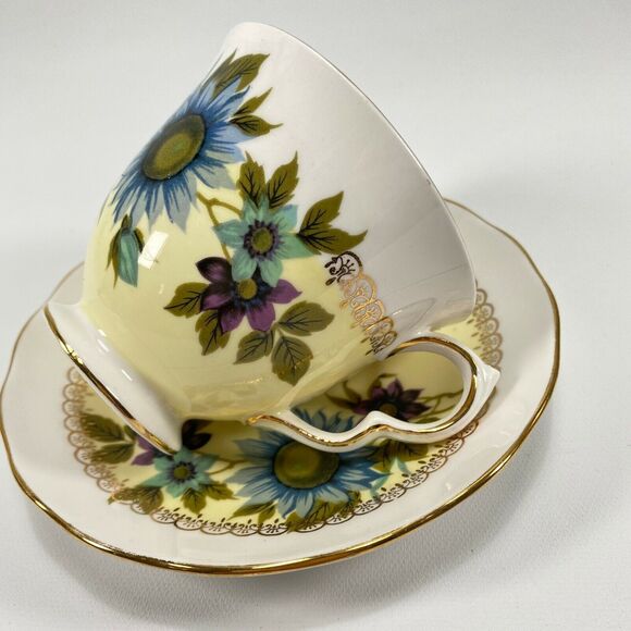 Vtg Queen Anne Ridgway Potteries China Tea Cup & Saucer 8436 Yellow Blue Daisy - Picture 10 of 11
